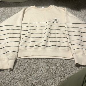H&M crewneck